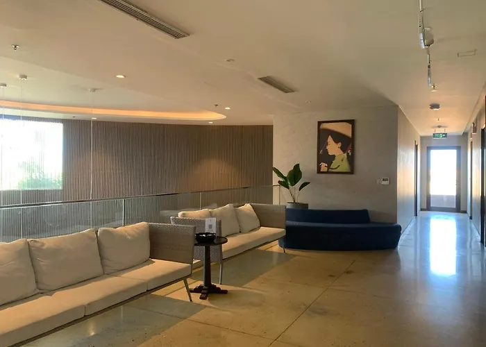 1br Direct Seaview - 5 Mins To The - Infinity Pool - Apec Mui Ne